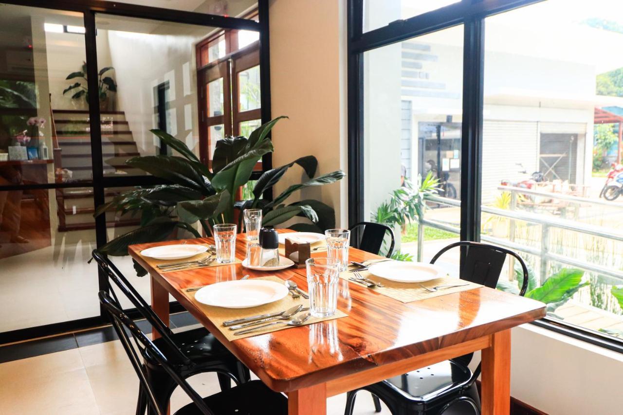 Josefina'S Tourist Inn 부수안가 외부 사진